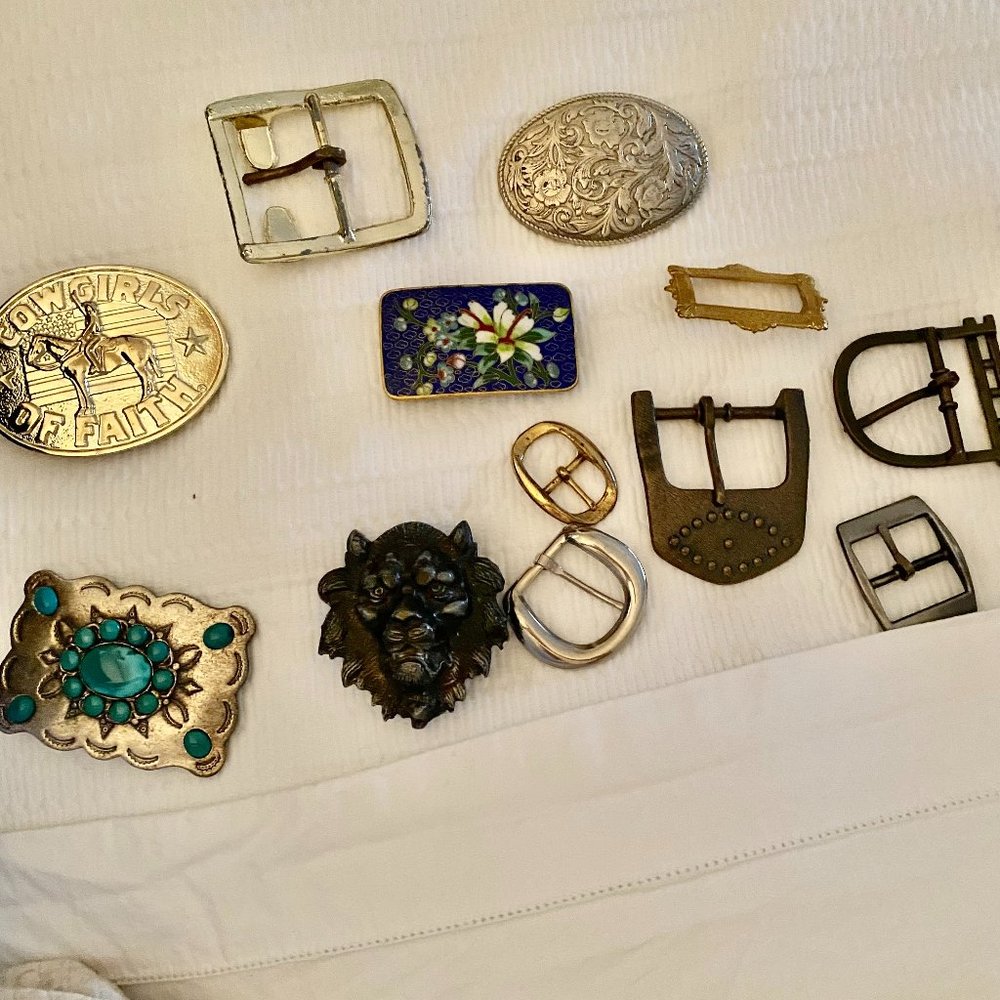 Assorted belt buckles